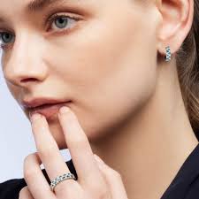 18ct Sapphire Jewellery