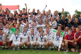 2008/2009 spielte er regelmäßig für werder bremen und gewann mit dem team den. Nationalkader U21 Manner Dfbl