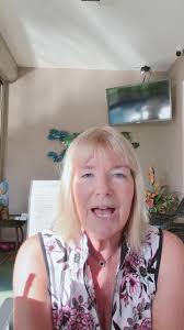 I am so excited about Raised Right Human Grade Gently Cooked Then Air Dried  Food. It’s the perfect solution for those of you who want to feed day or  gently cooked food with the crunch of kibble. I ...