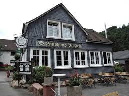 Es gibt derzeit keine freien stellen in dem restaurant. Landhaus Bilstein Ennepetal Ennepe Ruhr Kreis Wandertipps Fotos Komoot