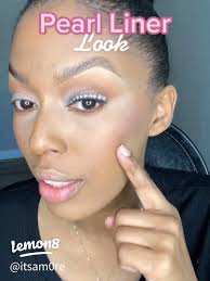 Achieve a Beautiful Romantic Rose Eyeliner Look