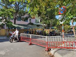 Toàn tỉnh có 282 khu cách ly tập trung với năng lực tiếp nhận 24.000 người, đã sử dụng 174 khu theo bí thư tỉnh ủy bắc ninh, bài học lớn nhất là phải làm tốt công tác cách ly, phong toả để dịch áp dụng triệt để, linh hoạt các biện pháp giãn cách xã hội. Ä'a Náºµng Tiáº¿p Tá»¥c Cach Ly Toan Xa Há»™i Vi Covid 19 Dá»‹ch Covid 19 Plo