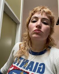 Found a light in the hallway that really captured some snobbery.