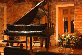 Weltklassik Am Klavier Gibt Es Wieder Am 05 03 Um 17 00 Uhr Im Fuhrmannshof In Unserem Krummhorner Warfendorf Rysum Herzliche G Piano Music Instruments Music