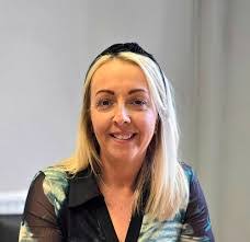 Alan Kirkwood's Instagram, Twitter & Facebook