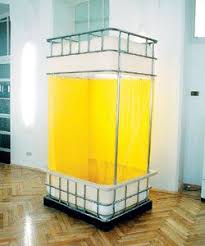 A building where you can leave a…. Soziales Upcycling Lifestyle Derstandard At Lifestyle