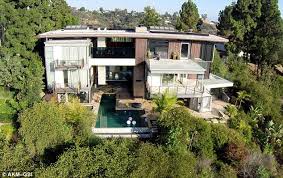 May 18, 2021 · there's surely some beverly hillbillies quip that pertains to the home that actors ashton kutcher and mila kunis have built on a glorious hilltop site perched above the storied los angeles enclave. Ashton Kutcher Buys A House In A Gated Community With Mila Kunis Bought A House Gated Community House Styles