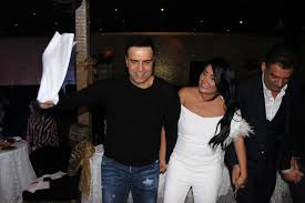 Berdan mardini'nin eski eşi fatoş karademir, uğradığı silahlı saldırı sonucu yaralandı. Berdan Mardini Den Esine Cig Kofteli Surpriz Dogum Gunu Haberler Magazin