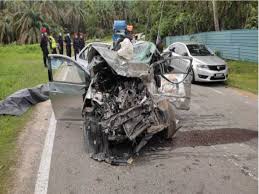 Maybe you would like to learn more about one of these? Lelaki Maut Kereta Bertembung Lori