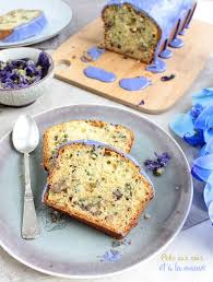 Cake Aux Noix Et A La Mauve Cake Aux Noix Gateau D Ete Fleur De Mauve