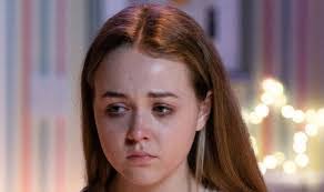 Amy Lily's Instagram, Twitter & Facebook