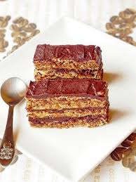 La fel = deopotrivă, asemenea, egal, întocmai, aidoma. Pin On Retete