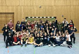 Hier findest du eine liste aller spieler des teams. 50 Kids Der Realschule Bad Schonborn Haben Sich Bei Ihrer Projektwoche Handball Zum Thema Gemacht Spannende Momente Beim Besuch Im Kronauer Trainingszentrum Kronau
