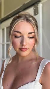 Only a few dates left available in October, November and December of this  year!! Please feel free to reach out with any questions or to book! 🫶🏼✨