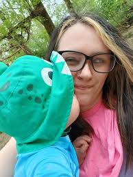 In our family portrait guess who likes to shove their face in my face 😪