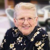 Doris Dumais's Instagram, Twitter & Facebook