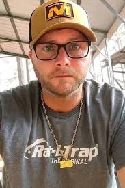 be CV bk.2025-R B PC E CV BK.2025-R-D I'm sure you won't be able to  identify what this is. If you can, you must have a a lot of experience!!