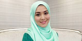 Raja afiq, niena baharun, fezrul khan,hafizul kamal, reen rahim, ikhlas jalil, neera azizi. Gambar Feiyna Tajudin Pelakon Watak Rabiatul Adawiyah Dalam Drama Sayangku Kapten Mukhriz Malay Viral