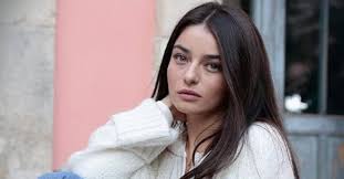 • #ayçaaysinturan #ayçaaysin #zemheri #firuzeayaz. Zemheri Nin Firuze Si Ayca Aysin Turan Makyajsiz Haliyle Olay Oldu
