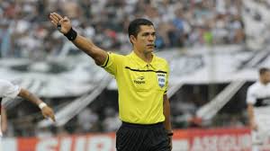 La conmebol confirmó la terna arbitral que impartirá justicia en el partido entre brasil y ecuador, en el beira río de porto alegre.se trata del venezolano alexis herrera. Mario Diaz De Vivar Sera El Arbitro Del Argentina Chile As Argentina