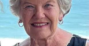 Nadine Lunsford's Instagram, Twitter & Facebook