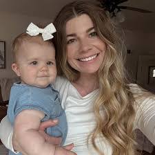 Jodi Veach's Instagram, Twitter & Facebook