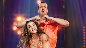 Gewinner von lets dance 2019 nach dem sieg ist vor dem sieg. Let S Dance 2019 Llambis Zuschauerschelte Nach Kritik An Ella Endlich