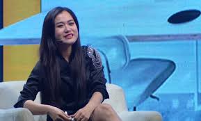 Vừa qua, khán giả tiếp tục soi một khoảnh khắc ở một gameshow, mặc dù chương trình này đã được phát sóng cách đây khá lâu nhưng vẫn khiến. Lam Vá»¹ Dáº¡ Má»'i Tinh Giá»¯a Toi Va Anh Ä'á»©c Khong Thá»ƒ Gá»i La Sau Ä'áº­m Vtv Vn