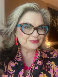 Did your Friday include pausing to celebrate your FABULOUS self? Thank  Goodness I'm Fabulous Friday! #TGIFF You are FABULOUS! I am FABULOUS!