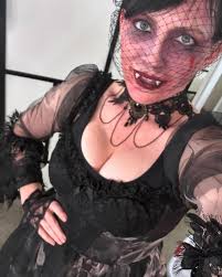 Stick him with the pointy end 🦇 🩸🩸Dracula Ball was a scary good time.  Thanks, @actorstheatre! 🧛🏻‍♀️