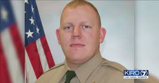 Officers kill suspect in Cowlitz County deputy's fatal shooting