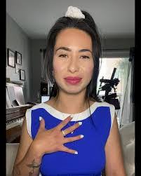 Peggy Hogan's Instagram, Twitter & Facebook