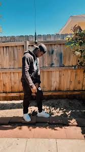 nadia ap priyé avan li manjé 😄