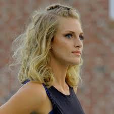 Amber Kiger's Instagram, Twitter & Facebook