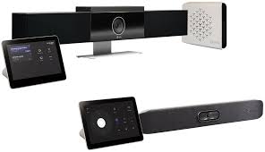 When a video presentation appears, you can switch between viewing the content and watching other people in the room. Losungen Fur Microsoft Teams Rooms Von Poly Poly Formerly Plantronics Polycom