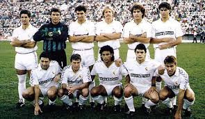 He began his career playing for pumas de la unam in 1976. Hugo Sanchez Tiro De Recuerdos Para Felicitar Al Real Madrid