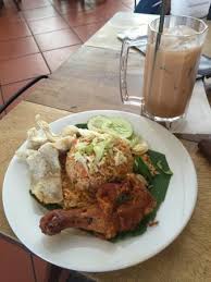 Watery sambal and curry unlike what i had at one utama. Good Food Review Of Teh Tarik Place Petaling Jaya Malaysia Tripadvisor