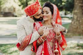 Gift ideas is a participant in the amazon services llc associates program, an affiliate advertising program designed to provide a means for sites to earn advertising fees by advertising and linking to amazon. 10 Romantic And Unconventional Wedding Gifts For New Wife From Husband Tips For Wedding Night