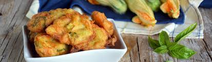 La ricetta delle frittelle di fiori di zucca dolci è una ricetta che molto spesso mia madre prepara, nel periodo estivo quando i fiori di zucca ma soprattutto di zucchina sono abbondanti e a volte non si sa come utilizzarli. Frittelle Mit Kurbisbluten Turismo Reggio Calabria
