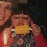 Robyn Malloy's Instagram, Twitter & Facebook