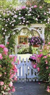 Floral Welcome So Very Gorgeous Soooo Want This Front Garden Design Beautiful Gardens Cottage Garden