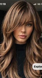 Kim Cooney's Instagram, Twitter & Facebook