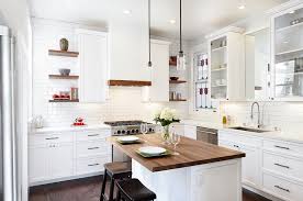 Idees Pour La Cuisine Tendance 2018 Blogue Dessins Drummond Cuisine Rustique Cuisine Contemporaine Cuisine Blanche Et Bois