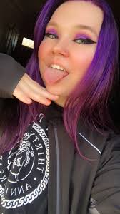 What is Queenie/Becky's last name?