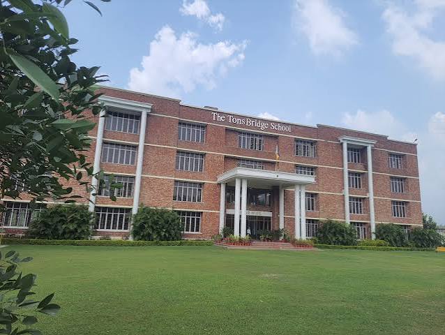 The TonsBridge School