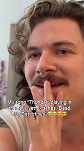 [POP SONG PLAYING] EPISODE 5!!!! This was so surreal. #deadboydetectives  #zeemachine #popmusic #singing