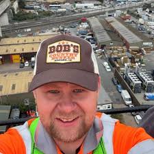 18m diesel scissor to n18 del Friday weekend hire