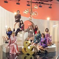 191021 Once Japan Staff Blog Twice Fake Amp True Group Photo Twice Photoshoot Fake True Mnet Asian Music Awards
