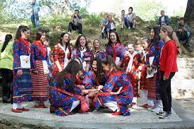 Hıdrellez gecesi hızır'ın bereket vermesi için yiyecek kaplarının, erzak torbalarının, ambarların ve para keselerinin ağızları açık bırakılıyor. Spring Celebration Hidrellez Intangible Heritage Culture Sector Unesco