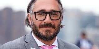 Roger Federer is now a billionaire, but he's made more money investing in  this company than winning 20 Grand Slams